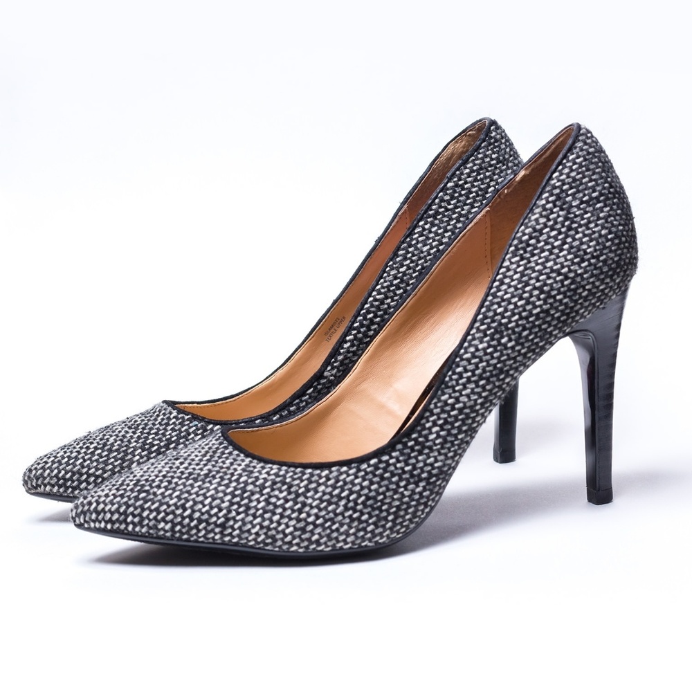Isaac Mizrahi Houndstooth pumps